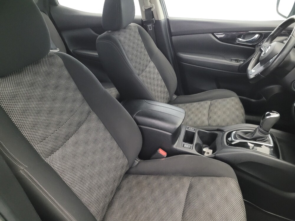 2017 Nissan Rogue Sport in Woodbridge, VA 22191 - 18090537 21