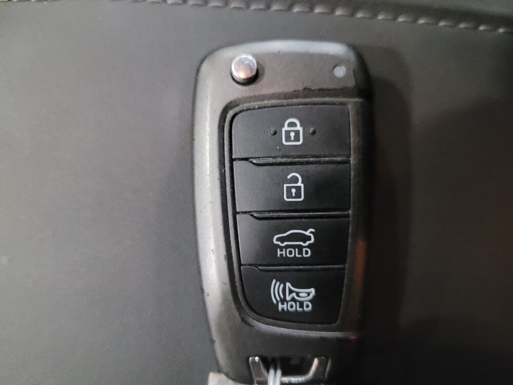 2022 Hyundai Sonata in Pittsburgh, PA 15237 - 18090538 32