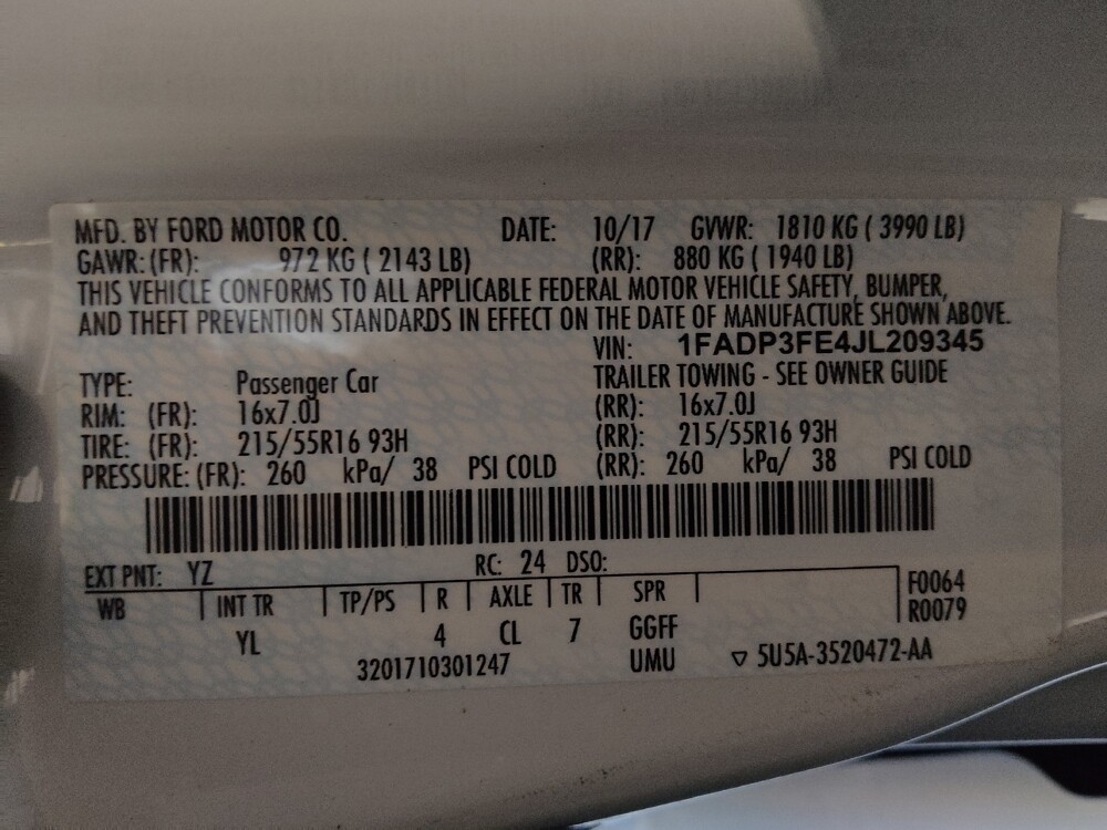 2018 Ford Focus in Charleston, SC 29414 - 18090539 33