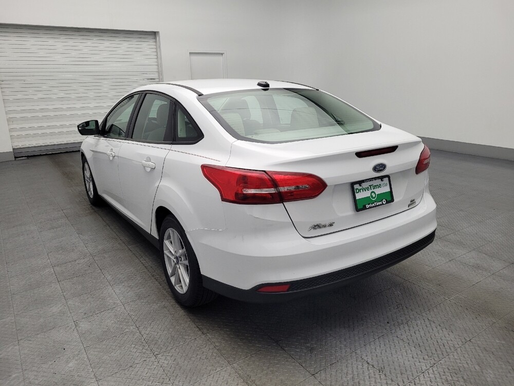 2018 Ford Focus in Charleston, SC 29414 - 18090539 5