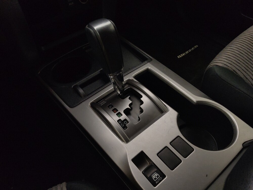 2018 Toyota 4Runner in Springfield, MO 65807 - 18090554 26