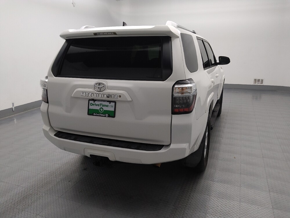 2018 Toyota 4Runner in Springfield, MO 65807 - 18090554 7