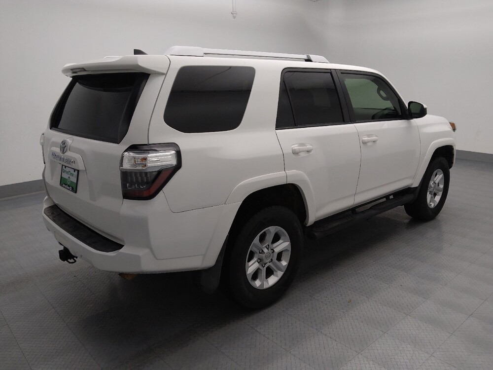 2018 Toyota 4Runner in Springfield, MO 65807 - 18090554 10