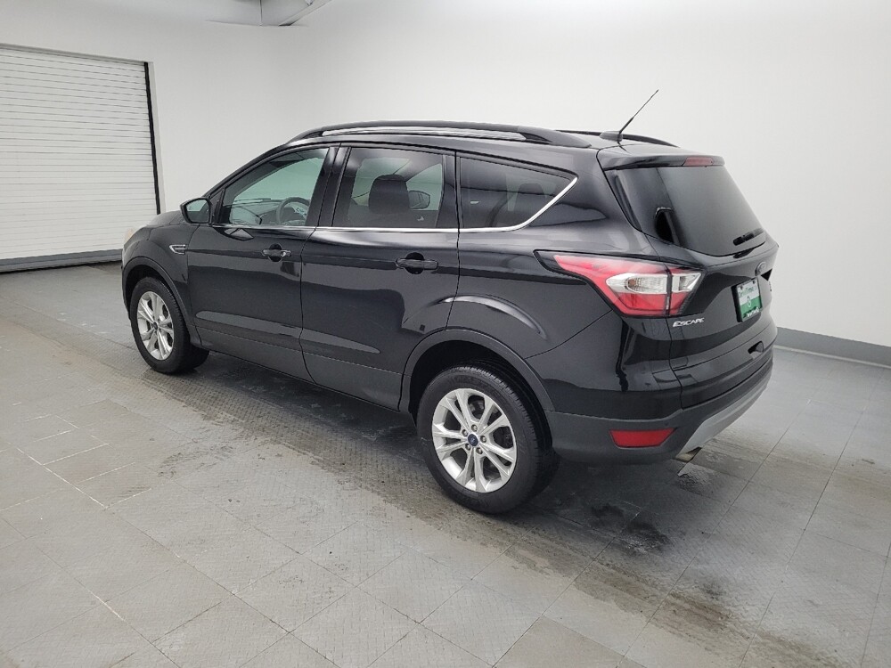 2017 Ford Escape in Fairfield, OH 45014 - 18090559 3