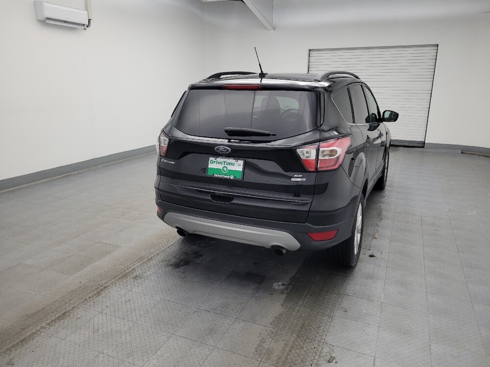 2017 Ford Escape in Fairfield, OH 45014 - 18090559 7