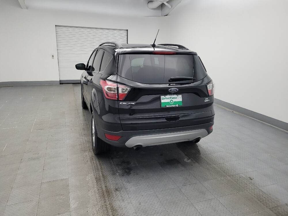 2017 Ford Escape in Fairfield, OH 45014 - 18090559 6