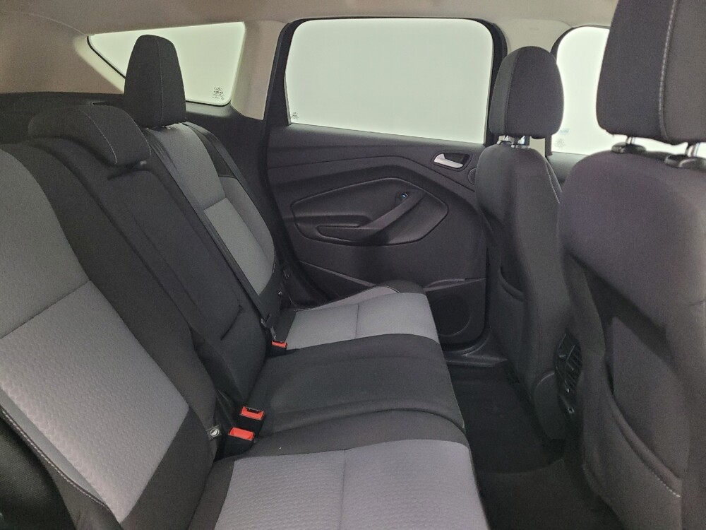 2017 Ford Escape in Fairfield, OH 45014 - 18090559 19