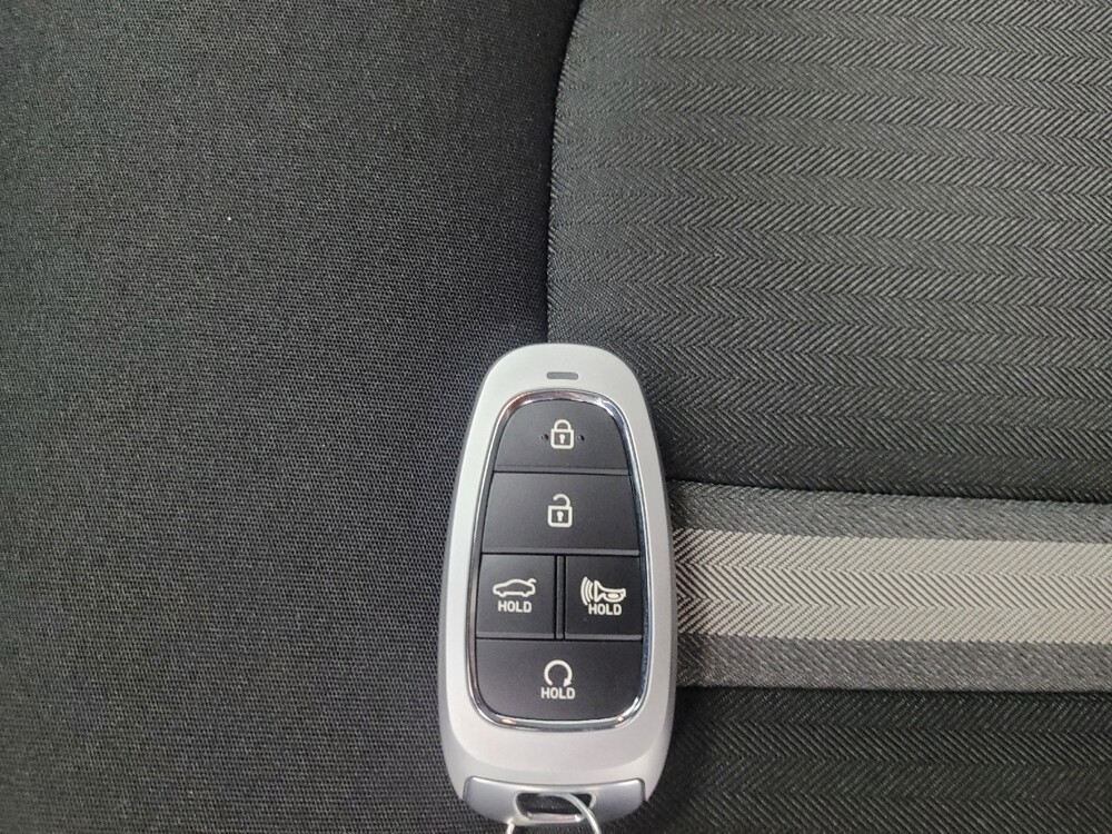 2022 Hyundai Sonata in Ft Wayne, IN 46805 - 18090563 32