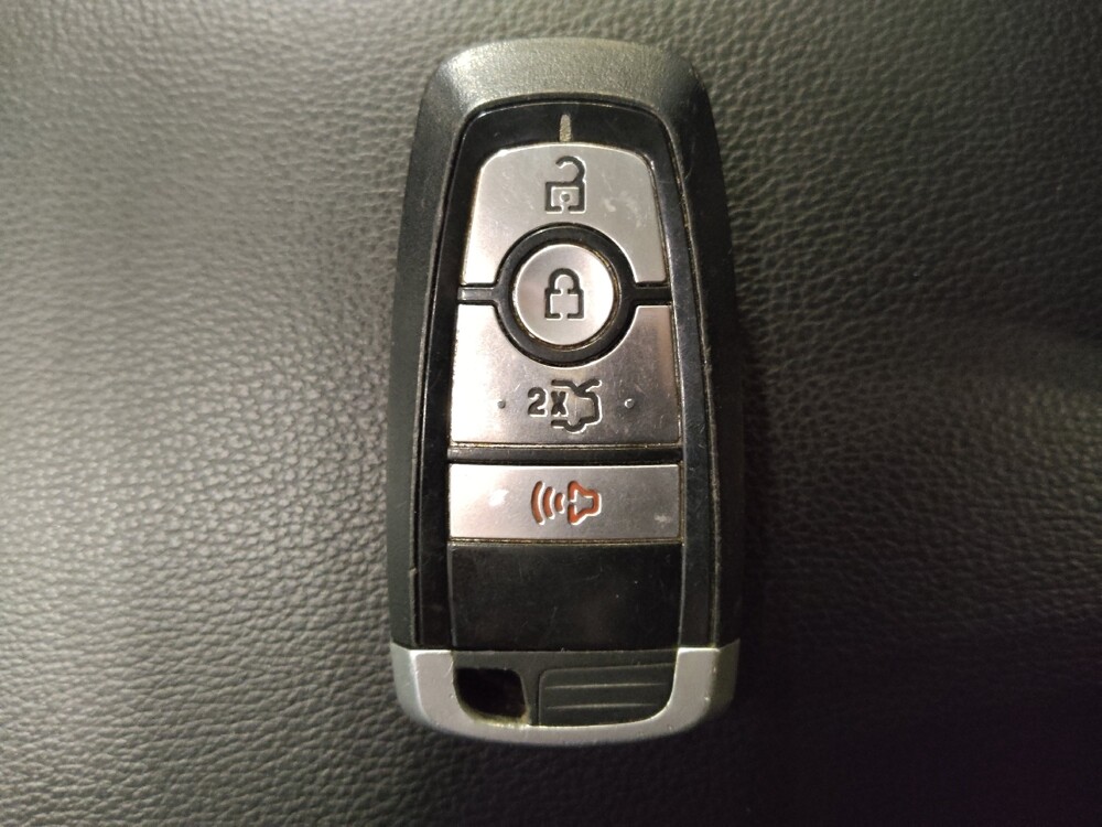 2019 Ford Fusion in Jacksonville, FL 32225 - 18090572 32