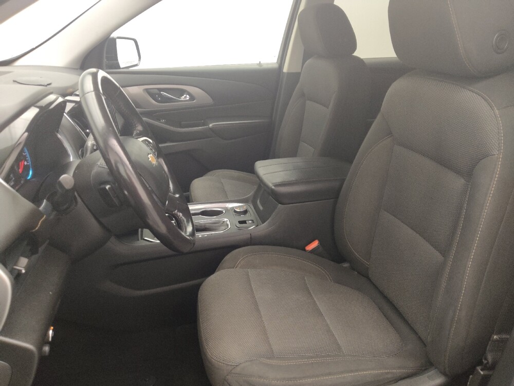 2018 Chevrolet Traverse in Mobile, AL 36606 - 18090573 17