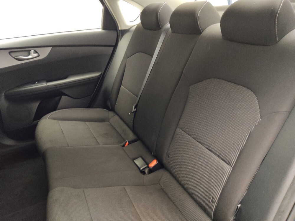 2019 Kia Forte in Jacksonville, FL 32225 - 18090575 18