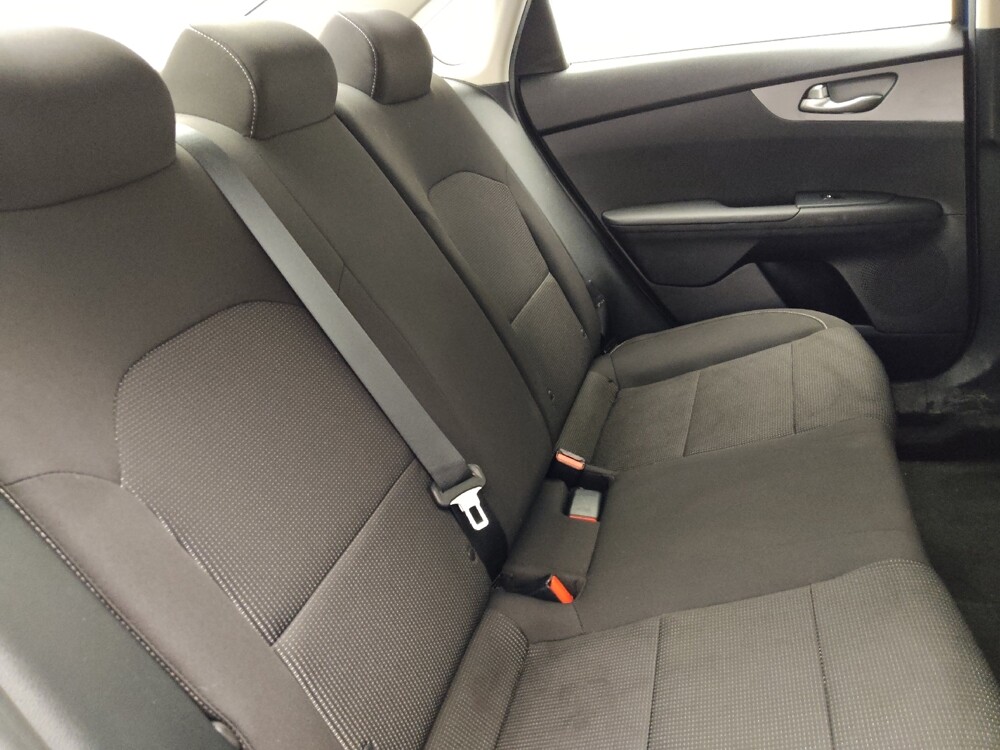 2019 Kia Forte in Jacksonville, FL 32225 - 18090575 19