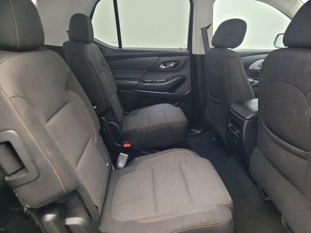 2021 Chevrolet Traverse in Jacksonville, FL 32225 - 18090581 19