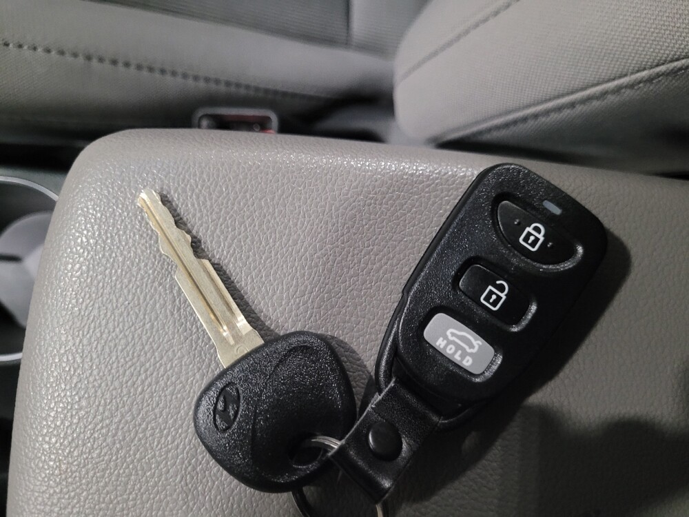 2017 Hyundai Elantra in Henrico, VA 23223 - 18090589 32