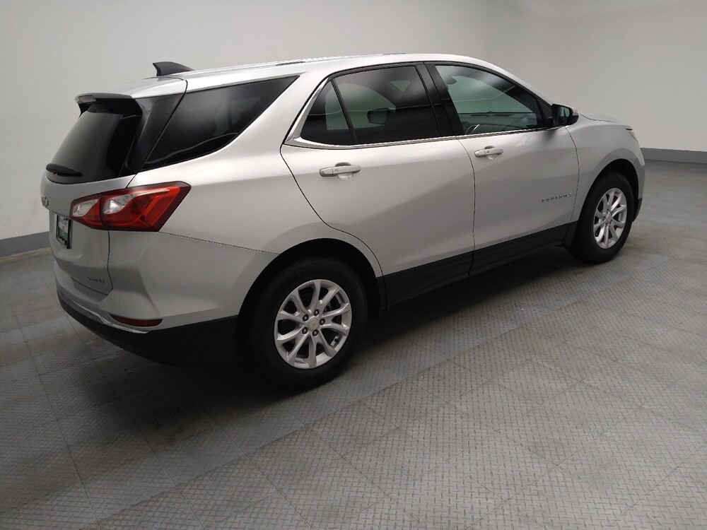 2019 Chevrolet Equinox in Peoria, IL 61615 - 18090590 10