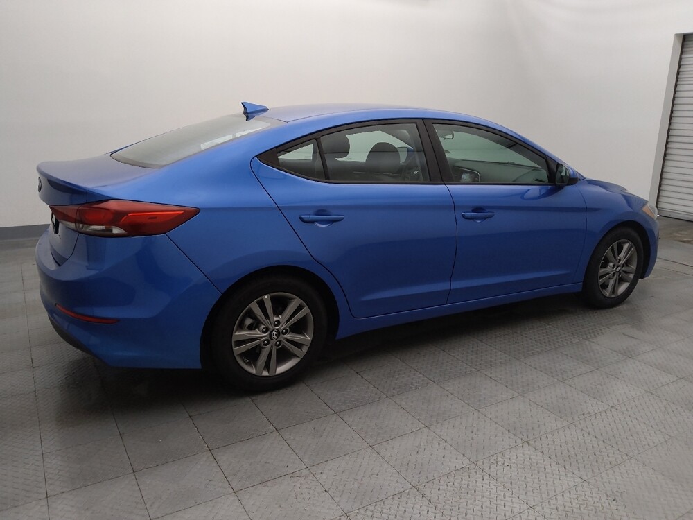 2018 Hyundai Elantra in Houston, TX 77060 - 18090591 10