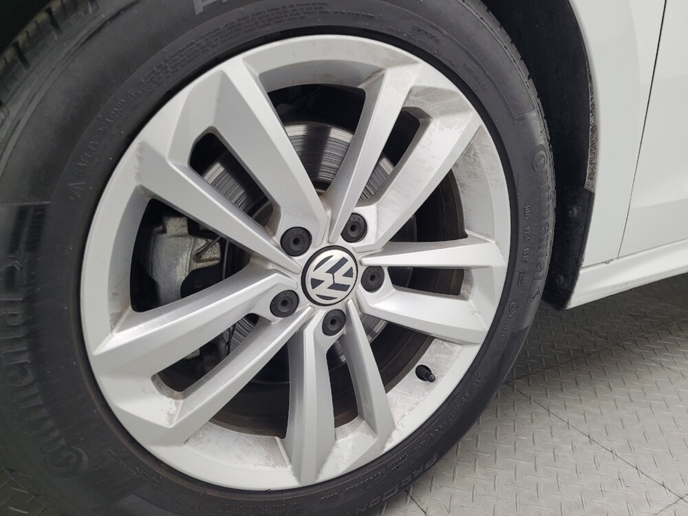 2020 Volkswagen Passat in Fayetteville, NC 28304 - 18090594 31