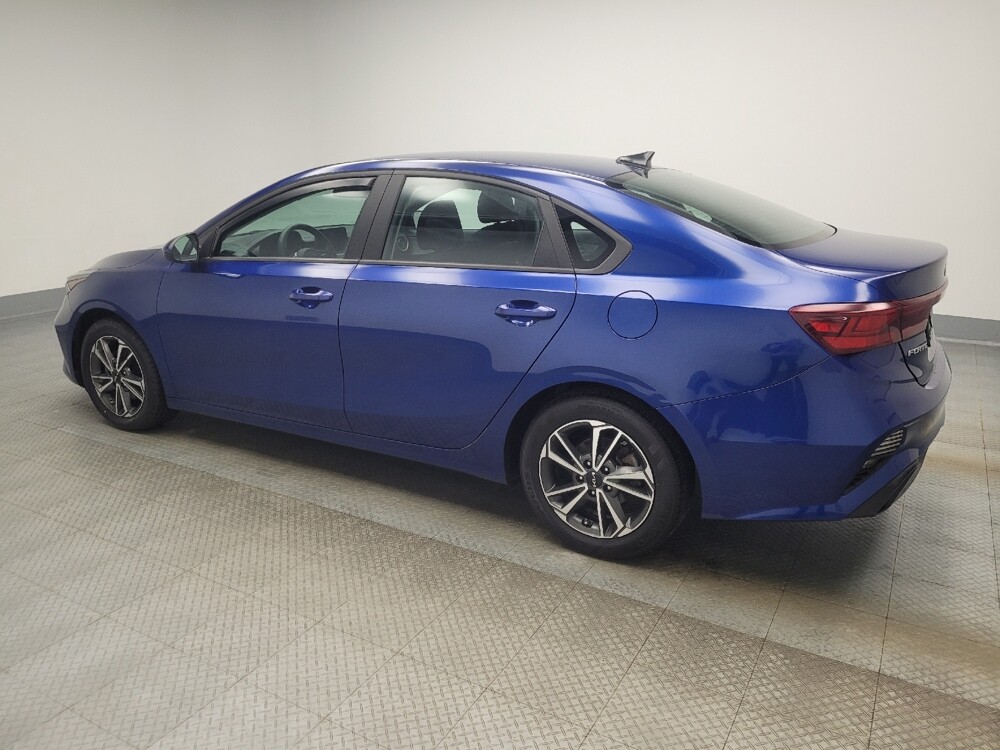 2022 Kia Forte in Indianapolis, IN 46222 - 18090601 3