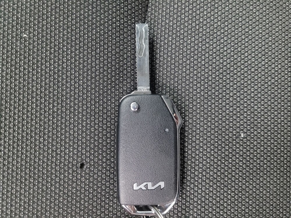 2022 Kia Forte in Indianapolis, IN 46222 - 18090601 32