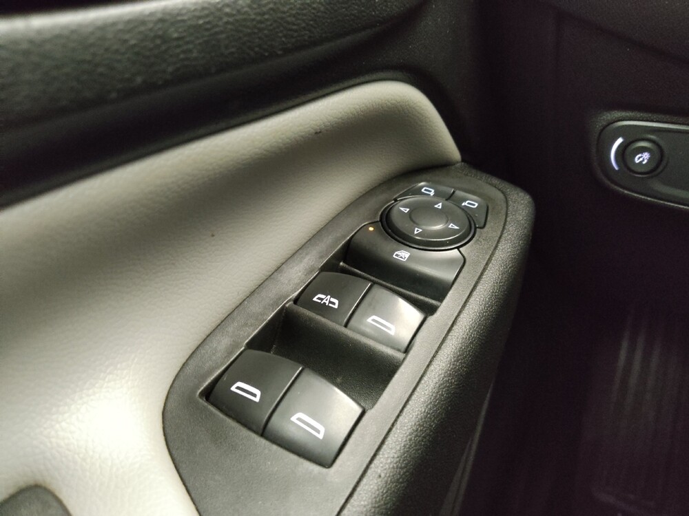 2020 Chevrolet Equinox in Midlothian, IL 60445 - 18090602 27