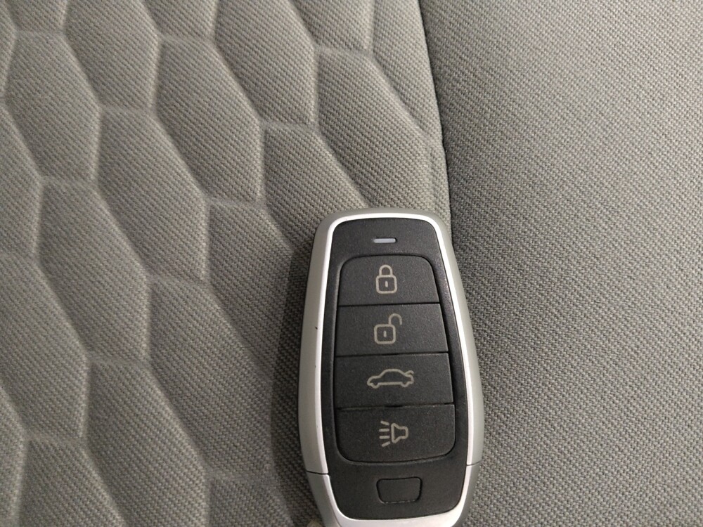 2020 Chevrolet Equinox in Midlothian, IL 60445 - 18090602 32