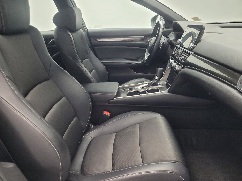 2021 Honda Accord in Indianapolis, IN 46222 - 18090604 21
