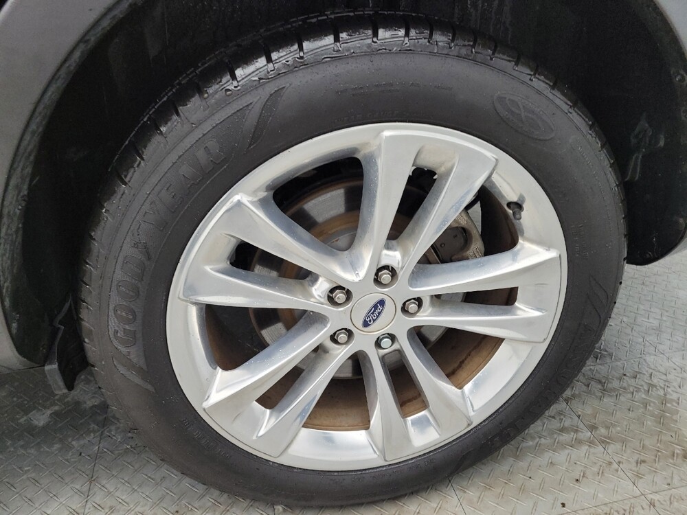 2018 Ford Explorer in Cincinnati, OH 45255 - 18090605 31