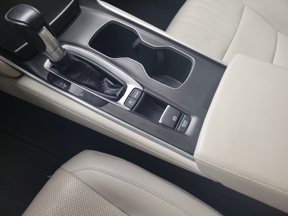 2018 Honda Accord in Memphis, TN 38115 - 18090609 26