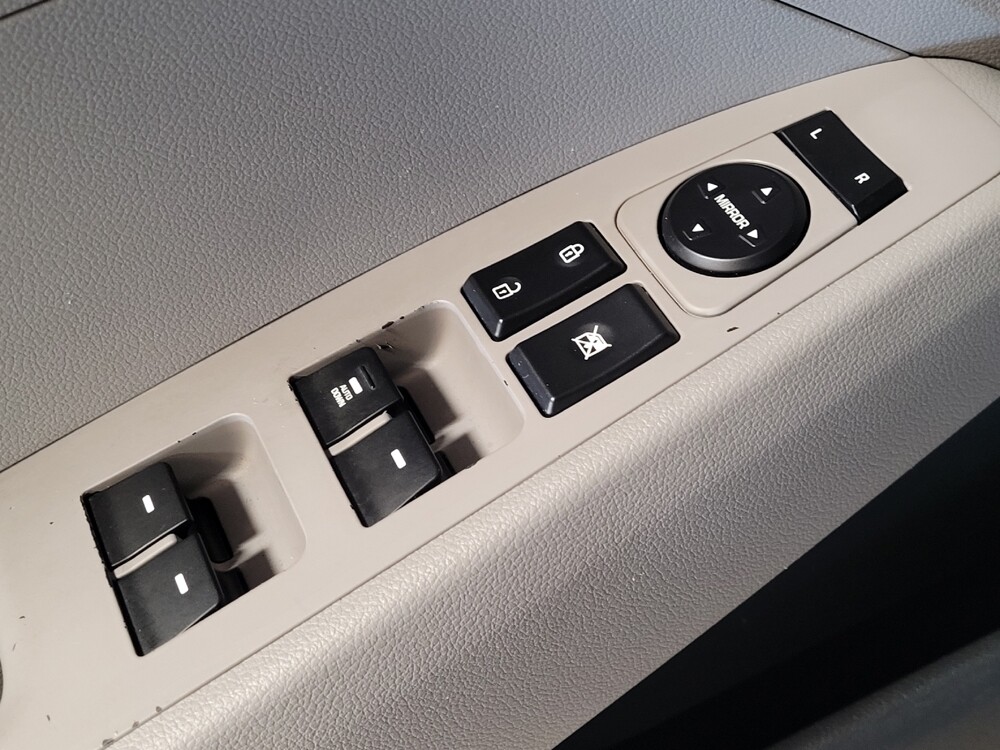 2018 Hyundai Elantra in Jacksonville, FL 32210 - 18090612 27