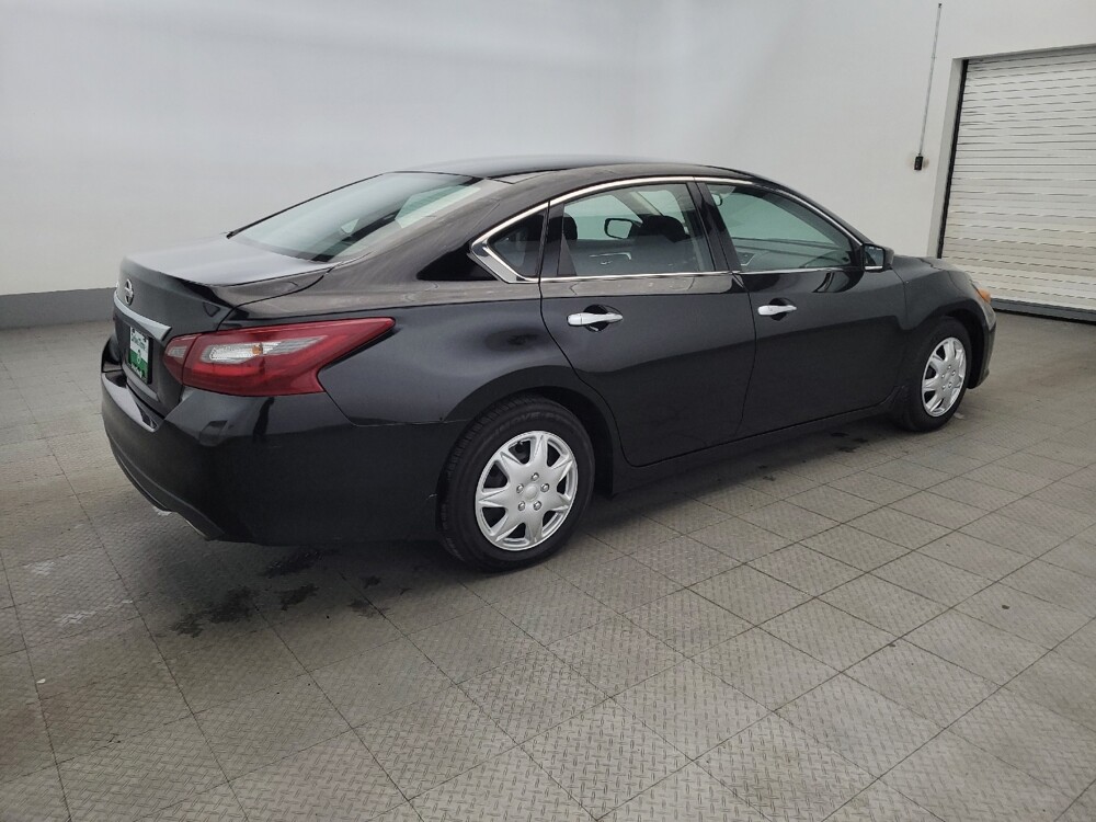 2018 Nissan Altima in Pittsburgh, PA 15237 - 18090615 10