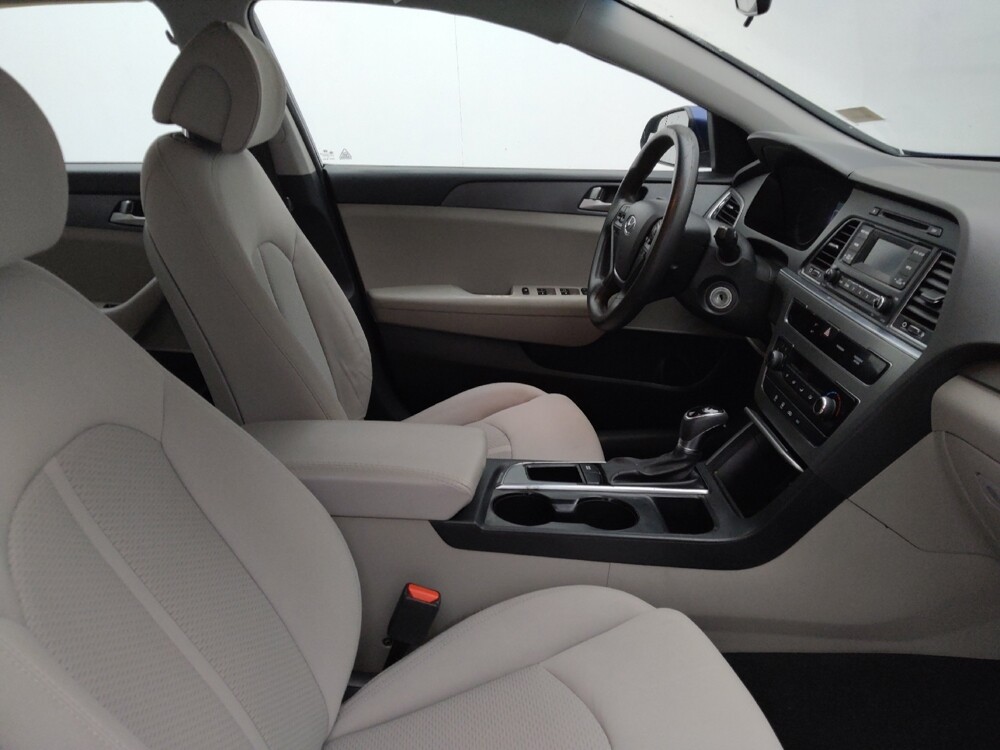 2017 Hyundai Sonata in Greenville, NC 27834 - 18090619 21