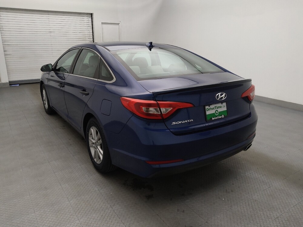 2017 Hyundai Sonata in Greenville, NC 27834 - 18090619 5