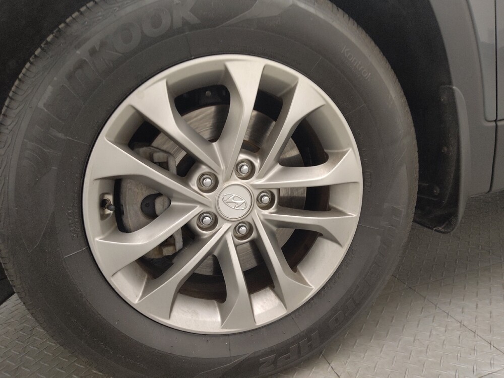 2020 Hyundai Santa Fe in Jacksonville, FL 32210 - 18090620 31