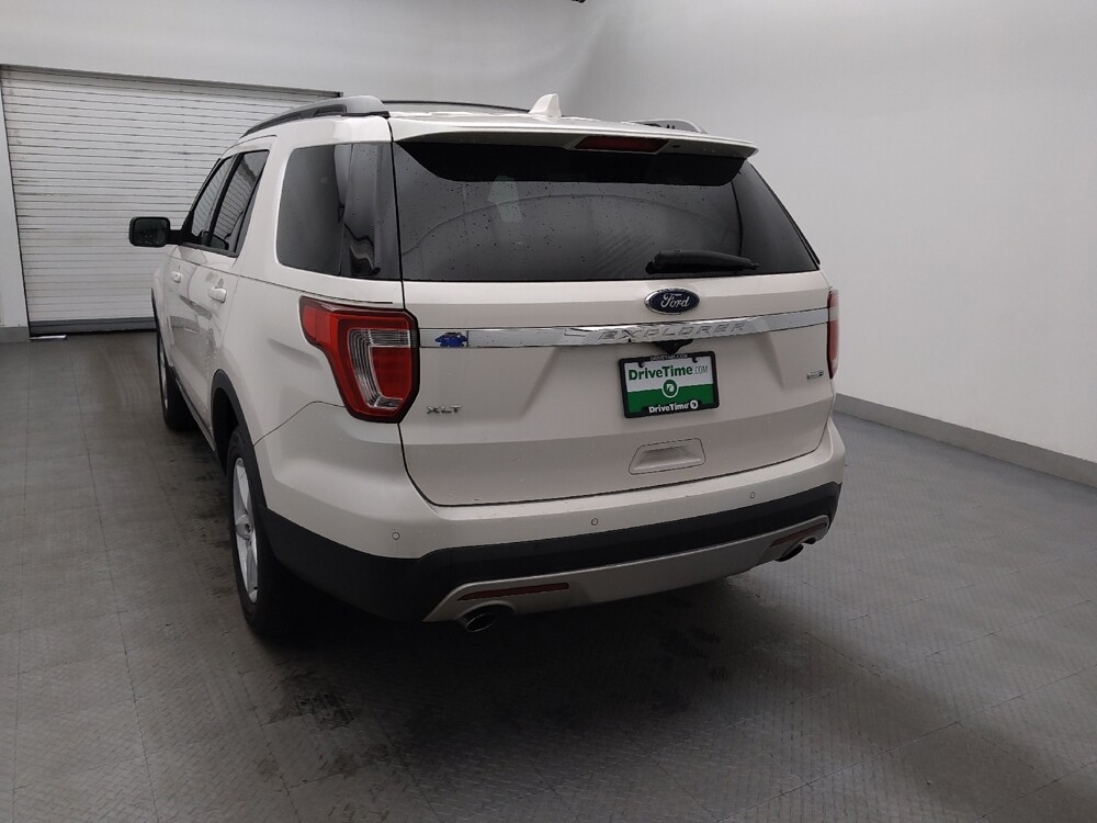 2017 Ford Explorer in Charleston, SC 29414 - 18090621 6