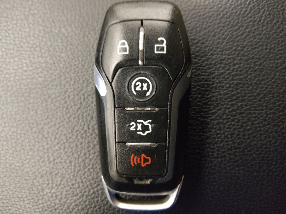 2017 Ford Explorer in Charleston, SC 29414 - 18090621 32