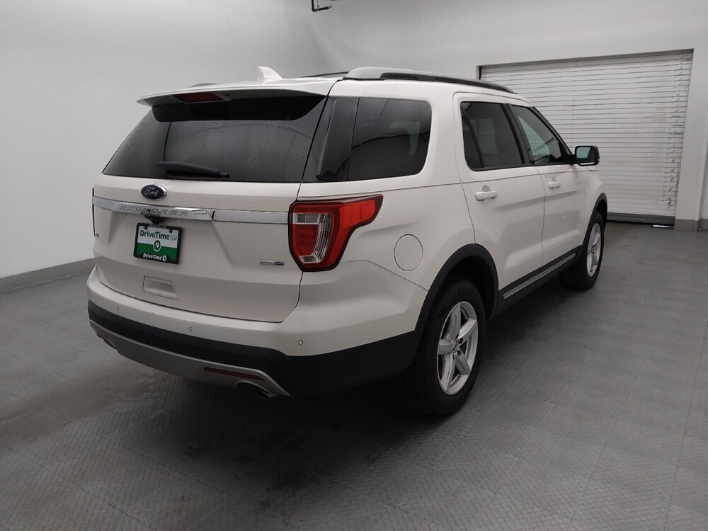 2017 Ford Explorer in Charleston, SC 29414 - 18090621 9