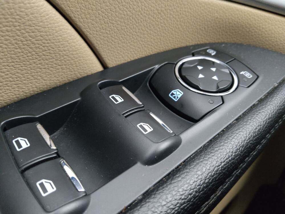 2017 Ford Explorer in Charleston, SC 29414 - 18090621 27