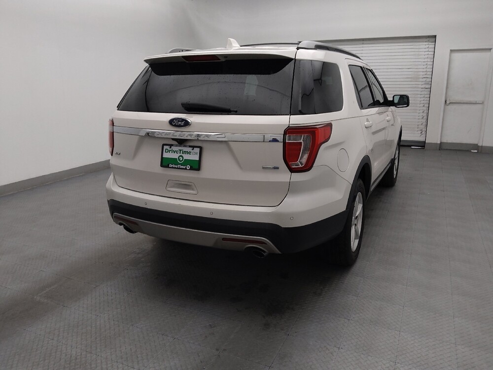 2017 Ford Explorer in Charleston, SC 29414 - 18090621 7