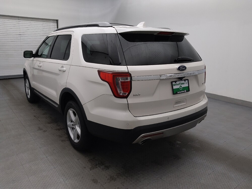 2017 Ford Explorer in Charleston, SC 29414 - 18090621 5