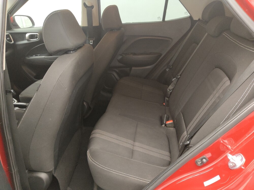 2021 Hyundai Venue in Topeka, KS 66611 - 18090624 18