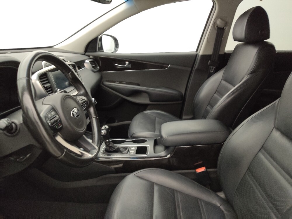 2018 Kia Sorento in Lakeland, FL 33815 - 18090625 17