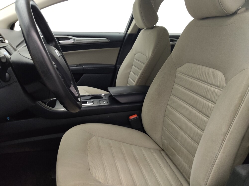 2020 Ford Fusion in Lauderdale Lakes, FL 33313 - 18090631 17