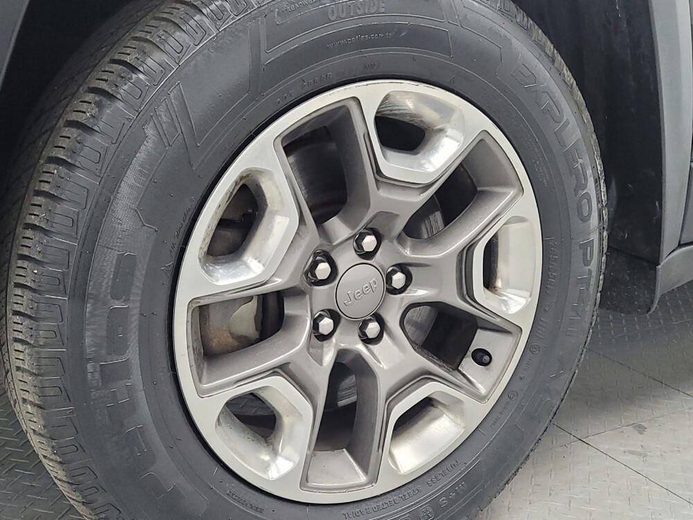 2019 Jeep Cherokee in Antioch, TN 37013 - 18090634 31