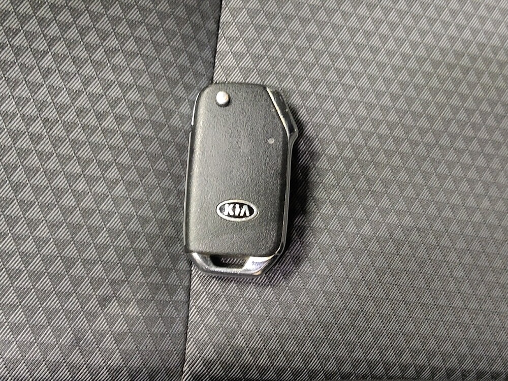 2021 Kia Soul in Charlotte, NC 28273 - 18090642 32