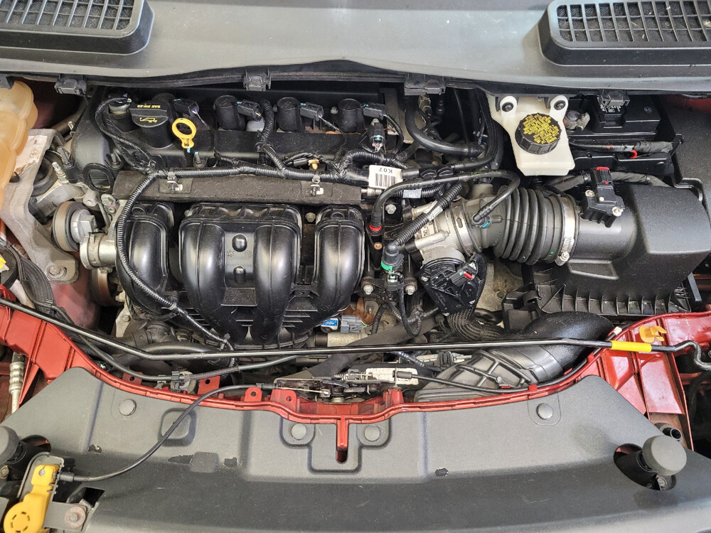 2014 Ford Escape in Cincinnati, OH 45255 - 18090645 30