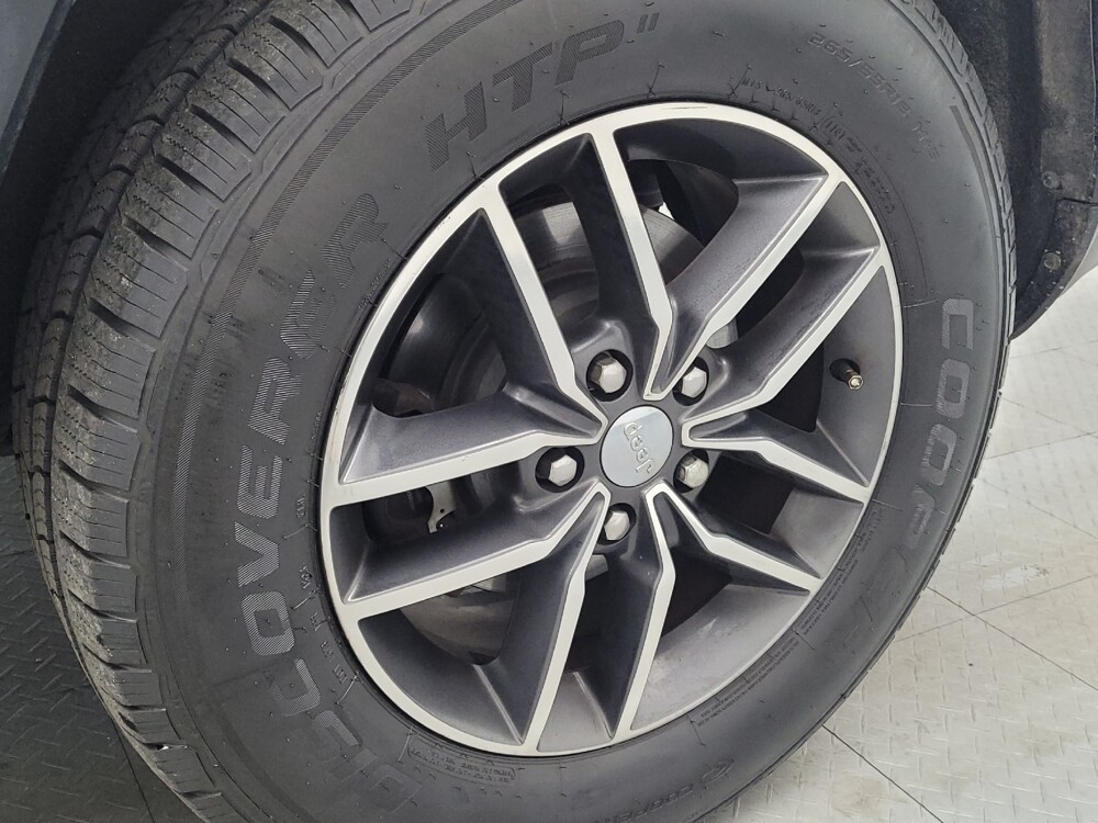 2018 Jeep Grand Cherokee in Antioch, TN 37013 - 18090648 31