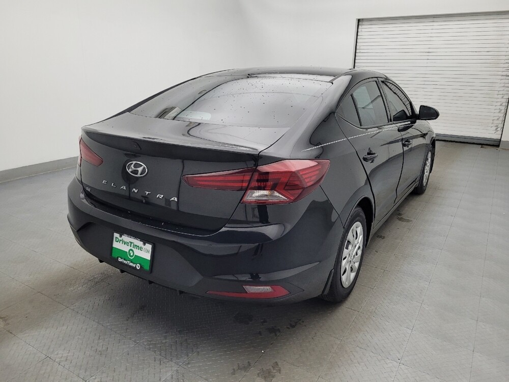 2020 Hyundai Elantra in Greenville, SC 29607 - 18090651 9