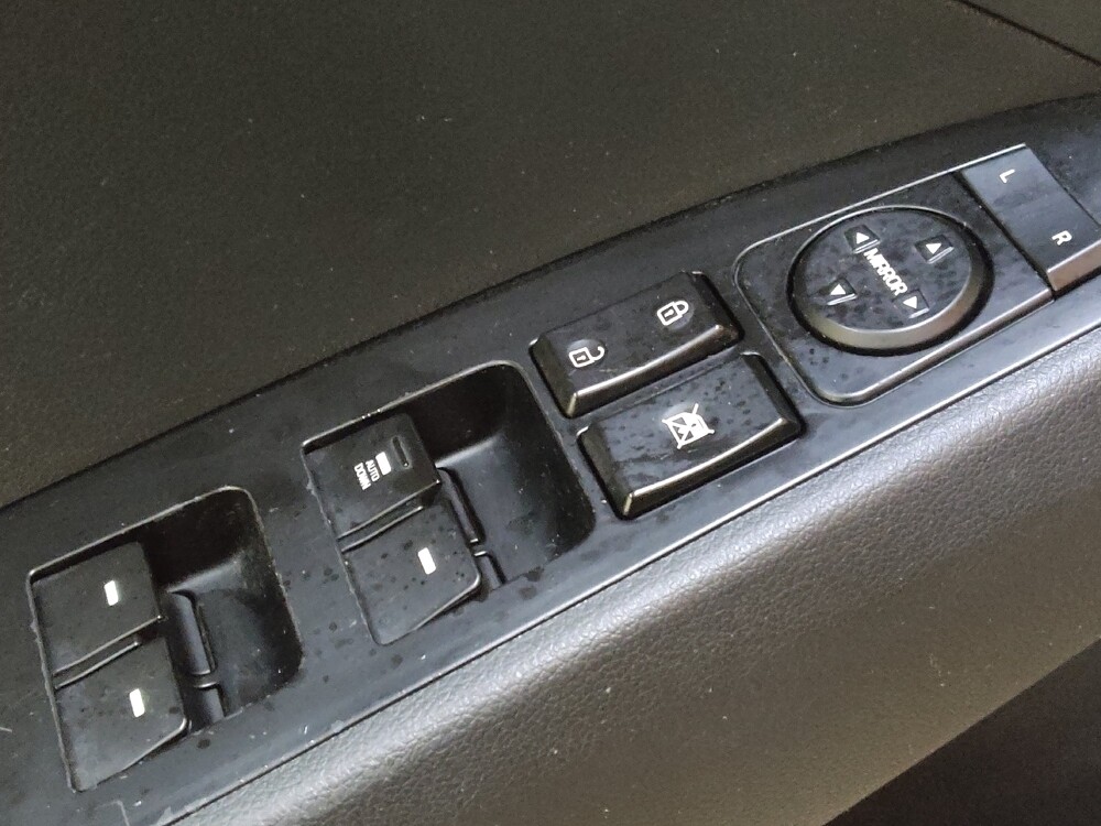 2020 Hyundai Elantra in Greenville, SC 29607 - 18090651 27