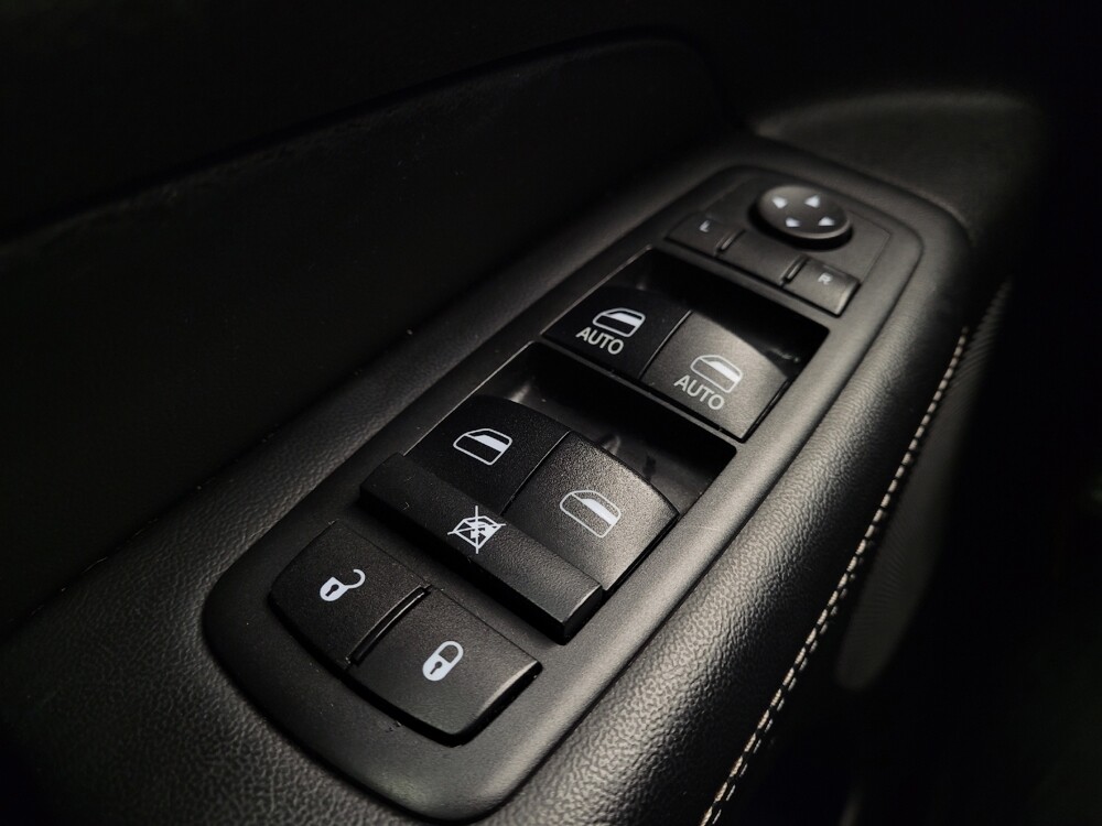 2017 Jeep Grand Cherokee in Columbus, OH 43231 - 18090653 27