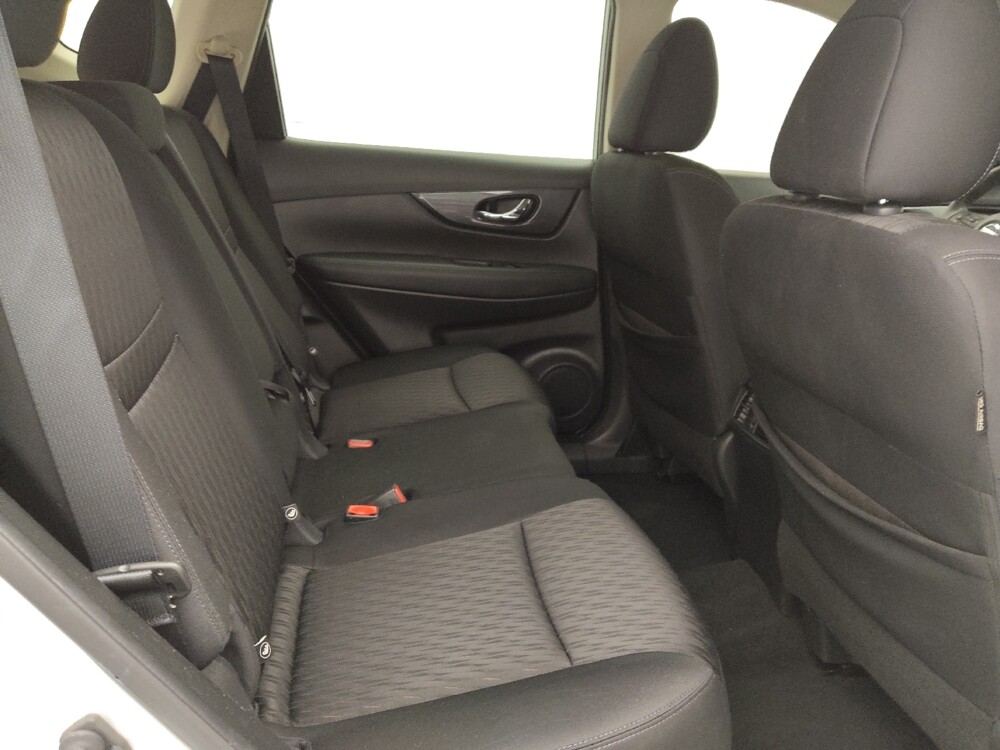 2020 Nissan Rogue in Lakeland, FL 33815 - 18090663 19